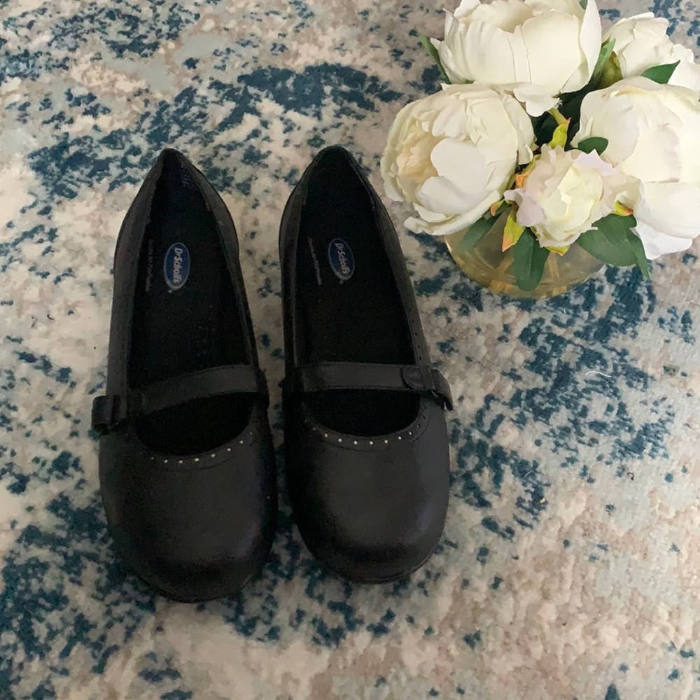 Dr. Scholl’s flats